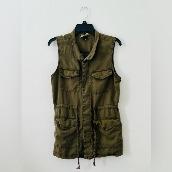 ‼️FINAL SALE MUST GO‼️💚✨UNIVERSAL THREAD‎ SLEEVELESS SHIRT✨💚 - Picture 1 of 7